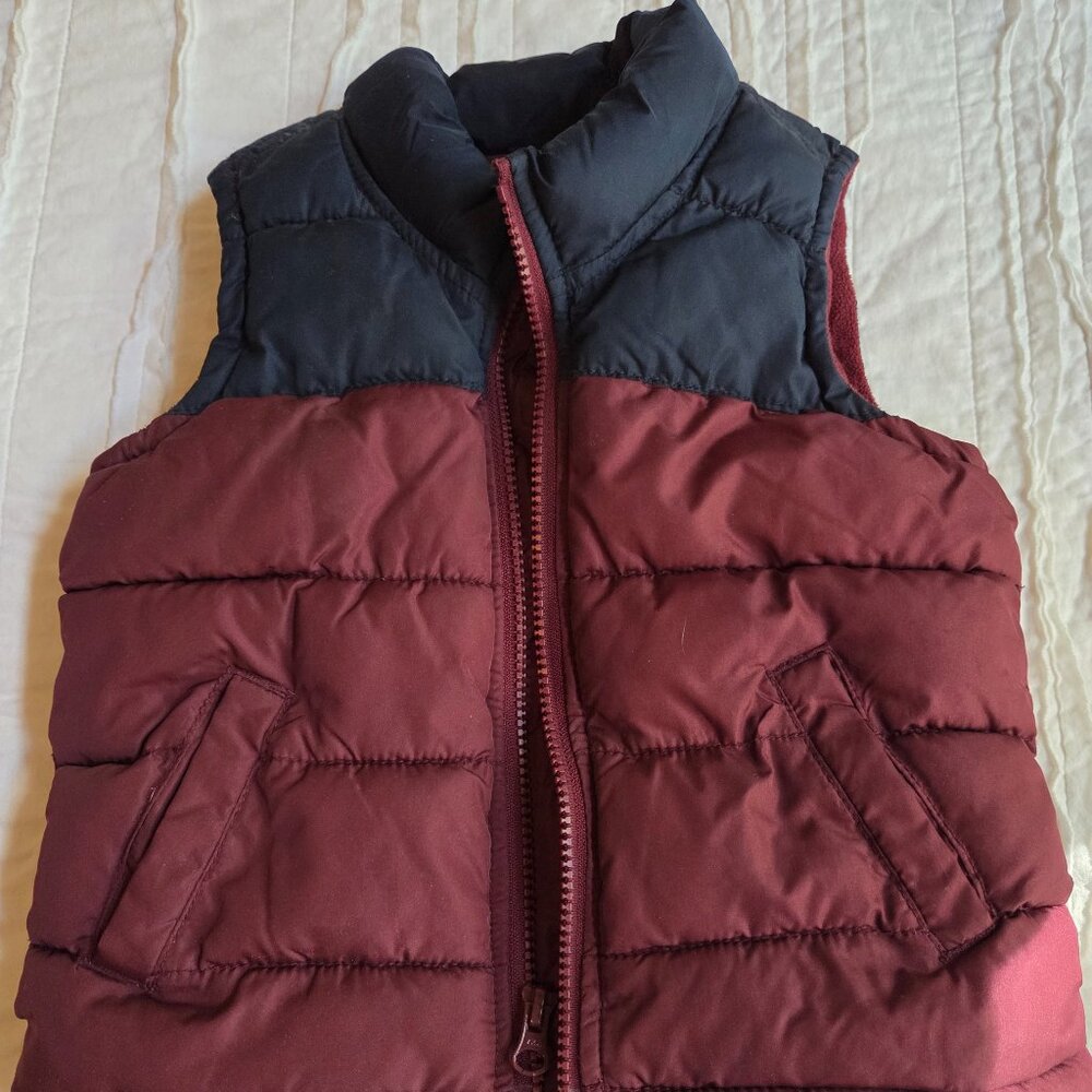 Old Navy 2T frost free puffer vest maroon and blue